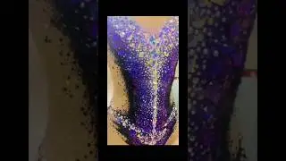 Красивые купальники Дины и Арины Авериных!!!