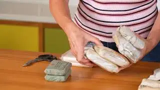 Старинные перевязочные пакеты времён СССР.