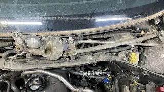 Снимаю Трапецию Дворников Volkswagen Touareg 2002 - 2010 Как снять трапецию дворников ?