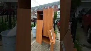 GUARDA ROUPA DA LOJA PARA LIXO