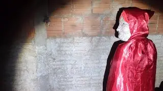 casa da velha satânica  apareceu do lado do meu irmão e ele não viu