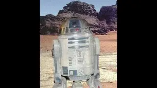 R2 D2 VISITS THE KIT FACTORY STUDIO!
