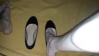 Try on someone else's ballet flats