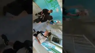 короткое видио, залаз на чердак?