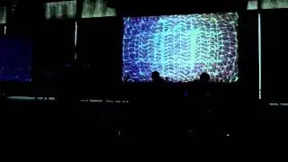 Electronic Musicians Do Nothing