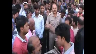 मोबाइल की दुकान से लाखों की चोरी