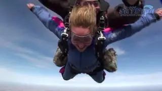 Annie Gessendorf's Tandem skydive!
