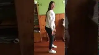 Шальная императрица танцует тверк