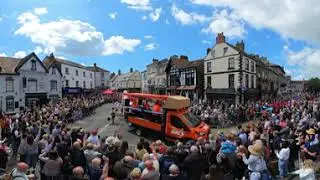 Great Knaresborough Bed Race 2024 - parade from the Market Square in 360
