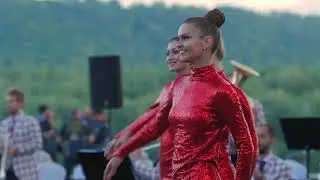 Мы к вам заехали на час