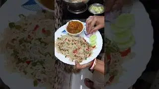 আমার হাতের ফ্রাইড রাইস চিলি চিকেন খেয়ে অভি কি বললো?🤤🧆🥘#foodvlog #minivlog #friedrice #chillichicken