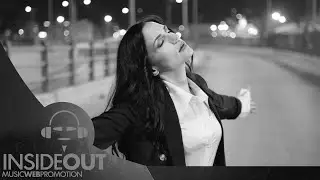 Σοφία Παπουλάκου - Ατίθασα Τα Χρόνια Μου (Official Music Video)