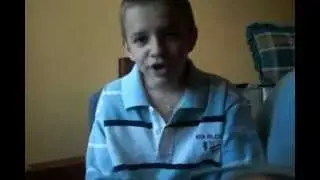 Малые круто читают рэп, учитесь.