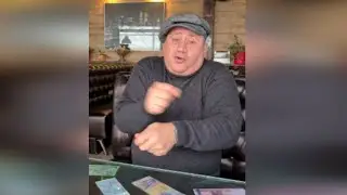 Анекдот как жена училась пеленать
