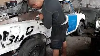 Пикап из ВАЗ Классика Жигули меняем задние двери .новые детали на Борзый..