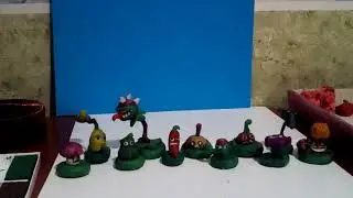 Мои новые)фигурки из пластилина,по игре зомби и растения🌻🌾🍀