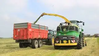 Ensilage d'herbe avec l'ETA DANIELOU sur la commune de Saint-Thégonnec dans le Finistère 📌
