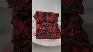 Raspberry Brownies are ultra-rich and fudgy 🍫 #brownie #brownies