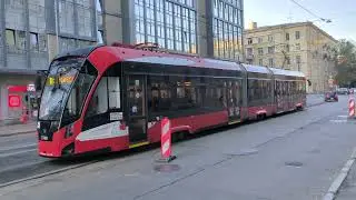 Трамвай 10 вновь на этой части 1-Муринского в СПб 14-*: 71-932 "Невский" 7760 по №10 (06.09.24)