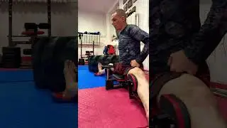 Медитация в шпагате для душевного равновесия и бодрости духа