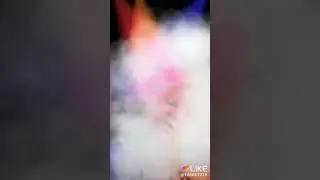 Песня она бомбит на танстполе отрез