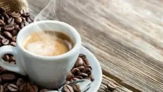 Caffè, il prezzo aumenta a 2€? Parola ai napoletani