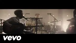 Michael Kiwanuka - I Need Your Company (Live At Hackney Round Chapel)