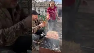 АНДРЮША ЖАРИТ ШАШЛЫК