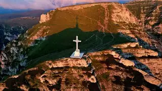 Crucea Caraiman la răsărit - filmare aeriană