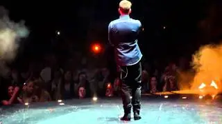 Aiden Grimshaw - Mad World HD