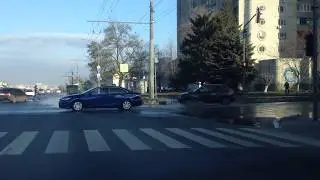 Зерновая. Очередной гейзер после прокладки новой магистрали