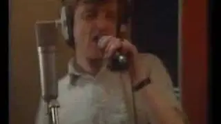 THE FALL Deadbeat Descendant (live in studio with a Michael Clark dancer)
