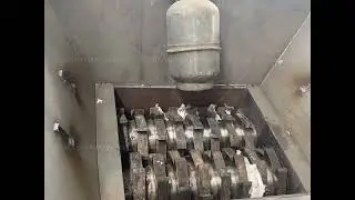 Metal Plastic Double Shaft Shredder Machine For Recycling Wastes