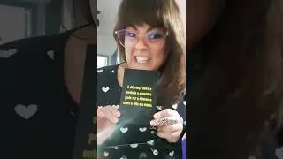 Recebidos de professora versão @intrinsecaeditora #historia #recebidos #booktube #aushwitchz