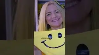 Жёлтая Леди: 35-летняя девушка окружила себя желтым цветом 