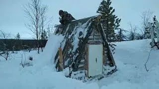 Изба строится - Борьба со снегом. Принес трубу для печки и кирпичи