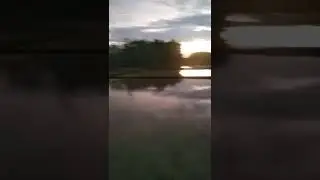 suasana menjelang senja sungai mancur