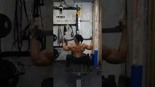 4 Exercises To Build Your LATS With The Cable Machine! 💯