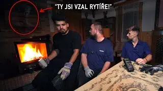 ENTITA MĚ OBVINILA Z KRÁDEŽE RYTÍŘE! - Utekli jsme!