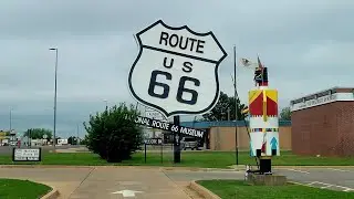 Worlds Largest Route 66 Sign