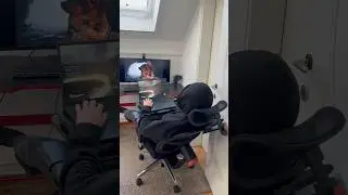 Gaming without the desk😳