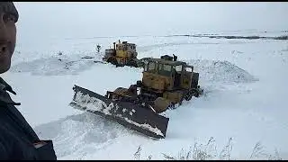 К-700 застрял в снегу #2