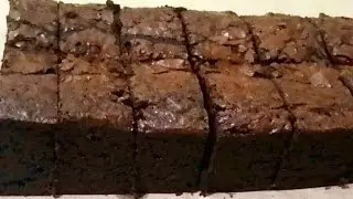 Resep Brownies Panggang Original Crust diluar Legit dan nyoklat didalam (tanpa mixer)
