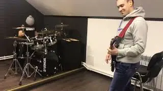 Барабаны и гитара вместе)