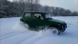 Нива на вли 5 по неглубокому снегу