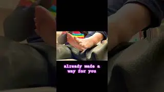 🌚 Public Feet Massaging Mature Soles Candid Feet Toes 🌝 