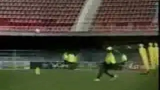 Супер тренировка Рональдиньё!!!!