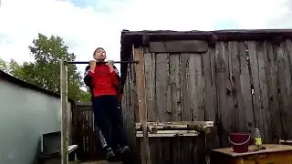 How to build biceps on a pull-up bar