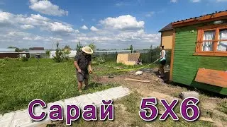 Привезли материал на сарай