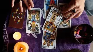 LENORMAND 💌 Το άτομο που σας ενδιαφέρει σκέφτεται και υπάρχει τρίτο πρόσωπο?? Αν Ναι 🙂‍↕️ ποιο??